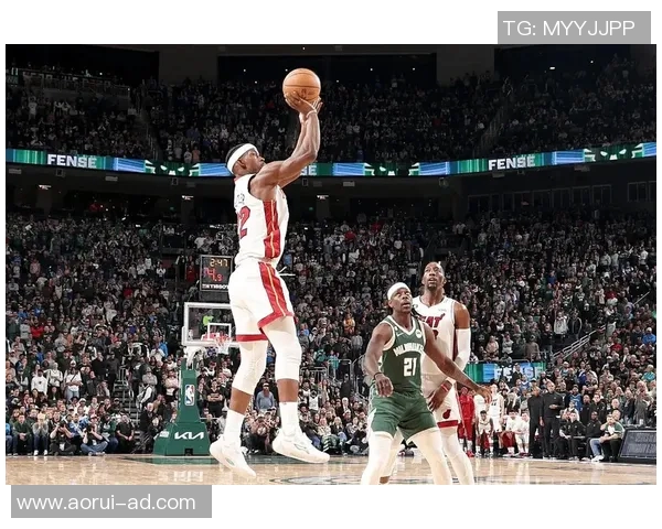 巴特勒领衔热火对决雄鹿争夺季后赛晋级关键战役 巴特勒领衔热火对决雄鹿争夺季后赛晋级关键战役