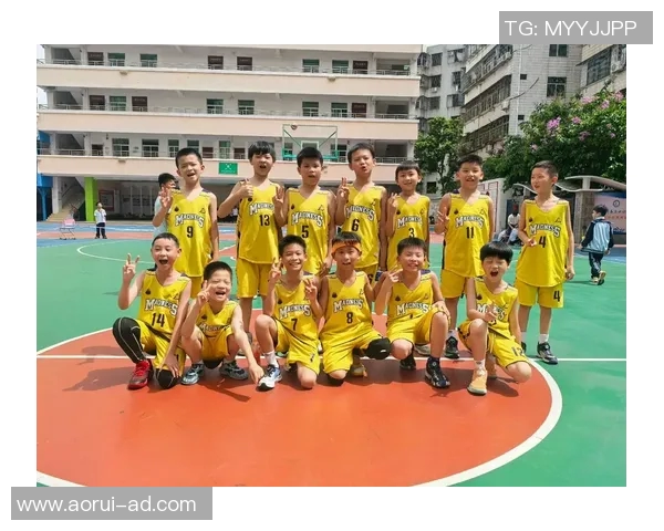 东莞男篮奋勇争先展现团队精神助力篮球事业蓬勃发展