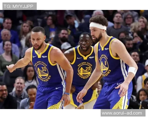 德雷蒙德格林在勇士队的领导力与全能表现分析