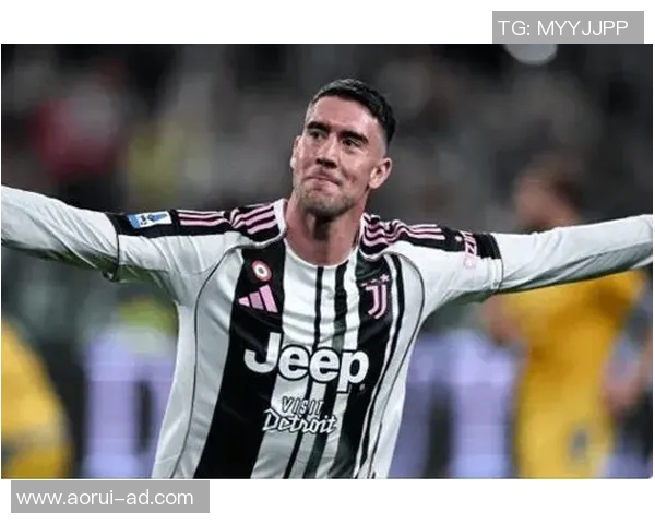 弗拉霍维奇的崛起之路：从青年才俊到欧洲顶级前锋的蜕变与挑战