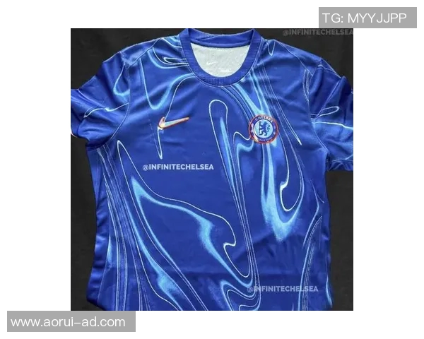 切尔西俱乐部推出全新球衣设计，引起球迷购买热潮