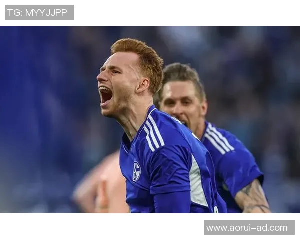 沙尔克04主场不败，战平法兰克福！