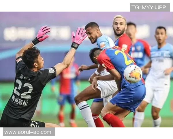 青岛黄海与贵州足球队激战正酣比分悬念引人关注 青岛黄海与贵州足球队激战正酣比分悬念引人关注