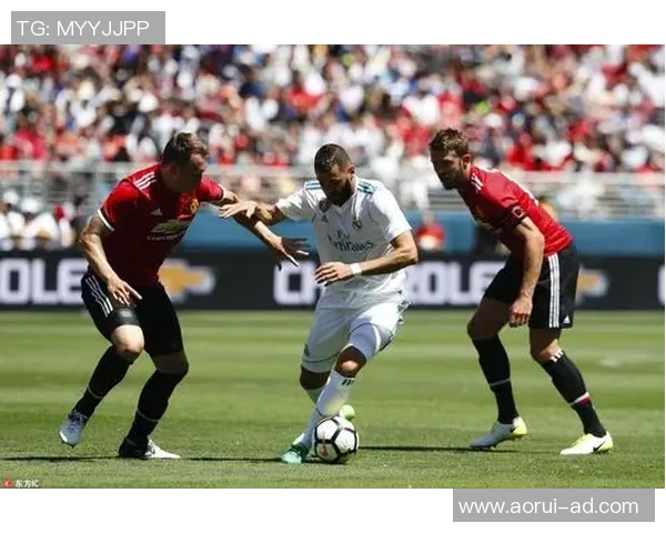 精彩足球赛事直播皇家马德里对决全景回顾与精彩瞬间分享 精彩足球赛事直播皇家马德里对决全景回顾与精彩瞬间分享