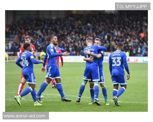 女王巡游与西布朗直播精彩对决全程回顾与分析 女王巡游与西布朗直播精彩对决全程回顾与分析